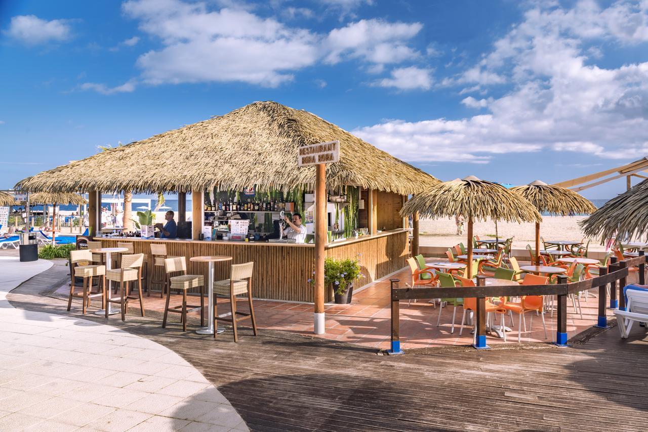 Hotel Tahití Playa Santa Susana